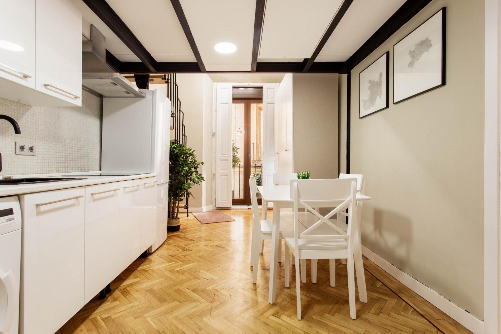 Апартаменты Tirso Loft En Мадрид Экстерьер фото
